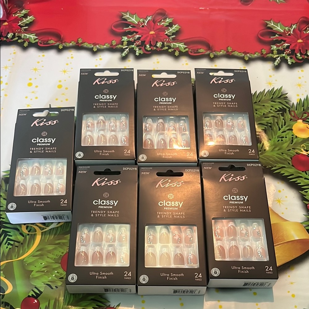 Kiss Classy Nails Set